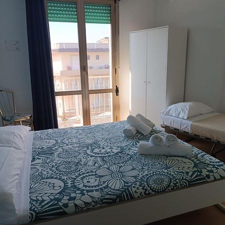 Hotel Centrale Eraclea Mare Esterno foto