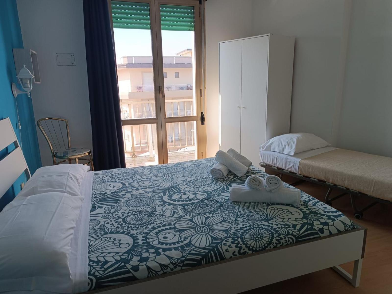 Hotel Centrale Eraclea Mare Esterno foto
